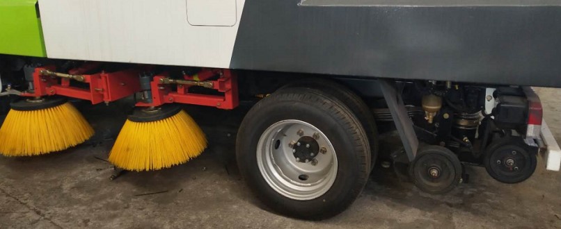 東風途逸掃路車國VI藍牌柴油機