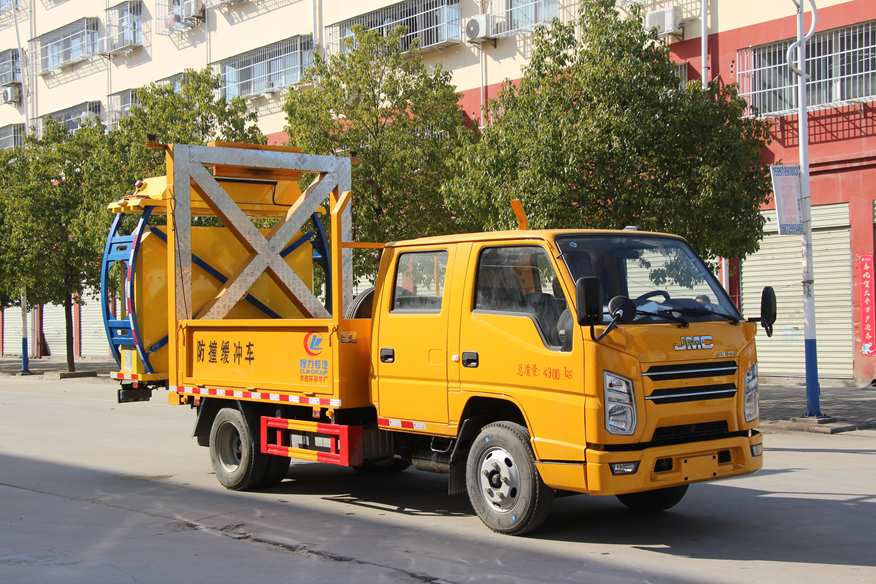 江鈴黃牌防撞緩沖車